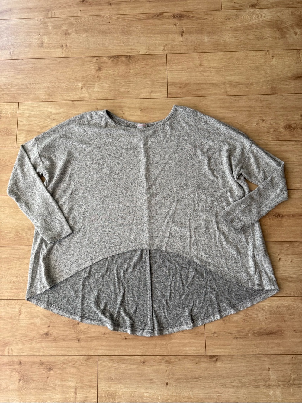 FP Movement High Low Tunic Sweater Gray Rayon Knit Long Sleeve Top Small